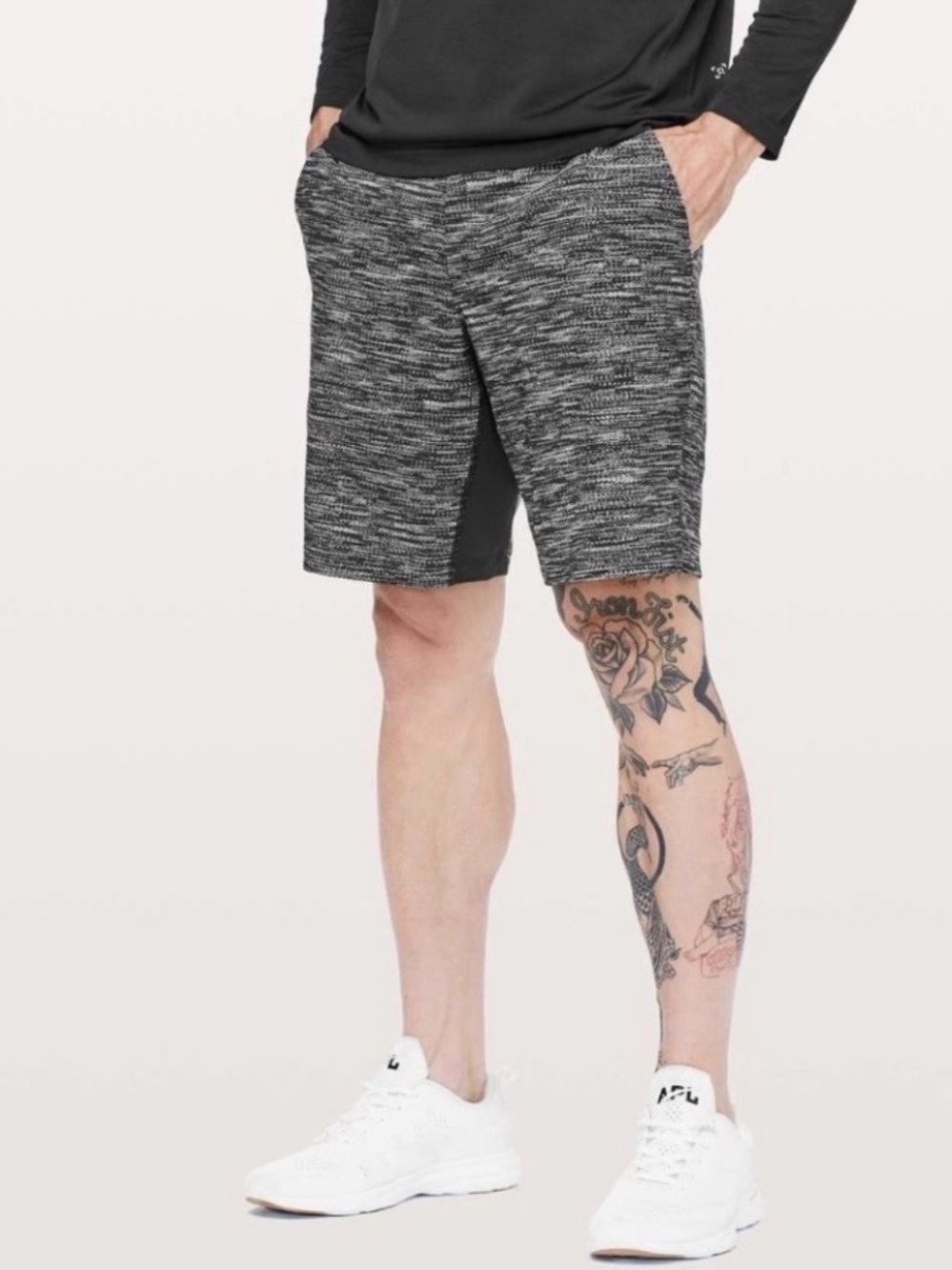 lululemon athletica T.H.E. Short Linerless 9”. Size S